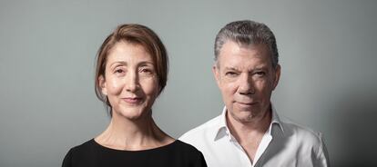Ingrid Betacourt y Juan Manuel Santos: retratos pertenecientes al libro 'Una conversación pendiente', de Juan Carlos Torres.