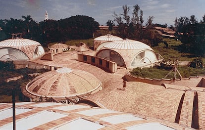 La Escuela de Ballet de la Escuela Nacional de Arte de Cuba, diseñada por Vittorio Garatti.