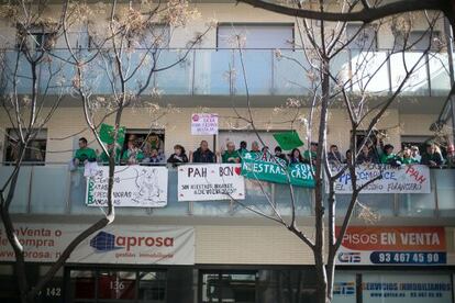 Bloque de la Sareb en Barcelona que fue ocupado por la Plataforma de Afectados por la Hipoteca.