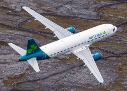 Uno de los aviones de Aer Lingus en pleno vuelo.