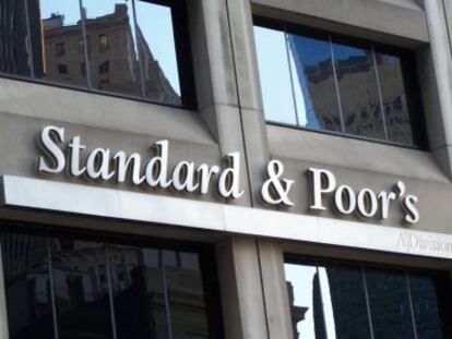 Standard and Poor’s eleva la perspectiva de España de “negativa” a “estable”