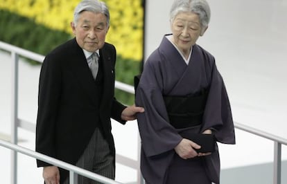 El emperador Akihito y la emperatriz Michiko, hoy en Tokio.