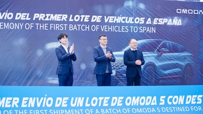 Imagen del primer envío de coches de Chery a España.