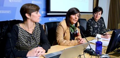 Mertxe Garmendia, Itziar Epalza y Arantza Madariaga, de izquierda a derecha.