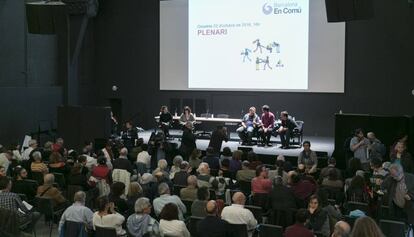 Unas 200 personas participaron ayer en la asamblea extraordinaria de BComú.