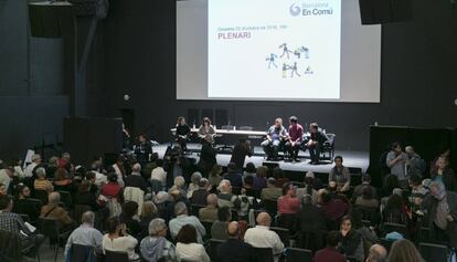 Unes 200 persones van participar ahir en l'assemblea extraordinària de BComú.