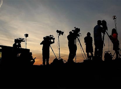 Los debates entre los candidatos presidenciales y el de la semana pasada entre los dos vicepresidentes están generando un interés mediático y de audiencia que no se veía en Estados Unidos desde hace años. Las encuestas muestran que los estadounidenses sienten estas elecciones como las más decisivas de los últimas décadas para la historia del país