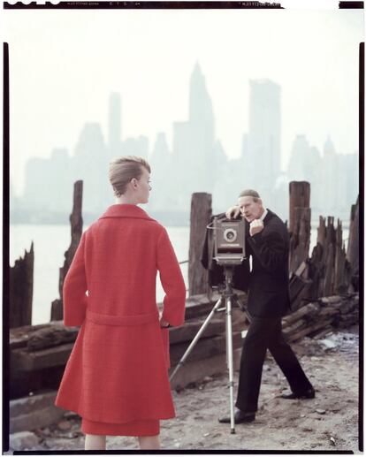 Norman Parkinson y Nena von Schlebrügge. Queen (portada), 16 de febrero de 1960.