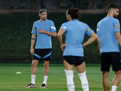 Fede Valverde, centrocampista de la selección de Uruguay, durante un entrenamiento en Doha, Catar, este miércoles.