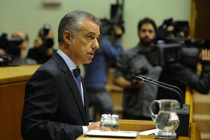 Iñigo Urkullu, en los primeros minutos de su intervención en el pleno del Parlamento.