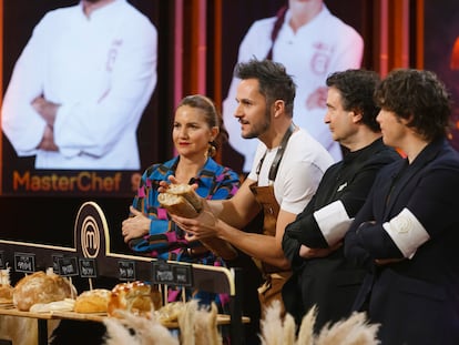 Samantha Vallejo-Nágera, el panadero Jordi Morera, Pepe Rodríguez y Jordi Cruz, en una entrega de 'MasterChef 11'.