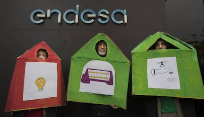 En la imagen de archivo, una protesta contra la compañía Endesa.