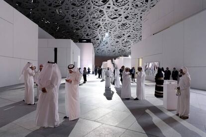 Vista geral do Museu do Louvre de Abu Dhabi.