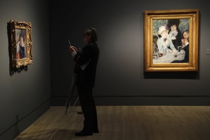 "Tendemos a celebrar la pintura trágica -Van Gogh, Munch- como la más heroica, pero puede haber más heroísmo en mantener ese espíritu de celebración, considerando que Renoir no siempre lo pasó bien y a veces lo pasó muy mal", señaló Solana. En la imagen, la obra Después del almuerzo, 1879.