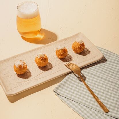 Croquetas variadas del restaurante Saona, en la Plaza de España, Madrid.