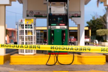 Una gasolinera en el pueblo de La Ruana.