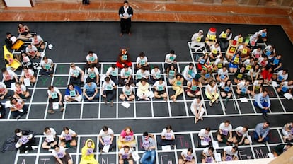 Alumnos de Química de la Universidad de Sevilla, en la Casa de la Ciencia de la ciudad.