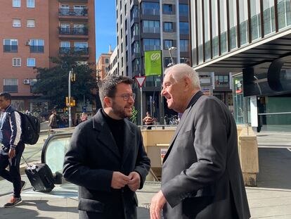 El president Pere Aragonès, este sábado, junto al alcaldable de ERC en Barcelona, Ernest Maragall.