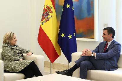 Hillary Clinton y Pedro Sánchez, en La Moncloa este martes.