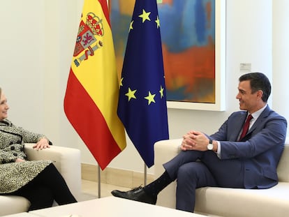 Hillary Clinton y Pedro Sánchez, en La Moncloa este martes.