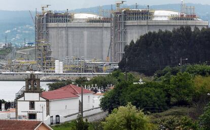 Planta de gas de Reganosa en Mugardos (A Coruña).