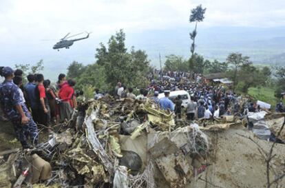 Los restos del avión en Kotdada.