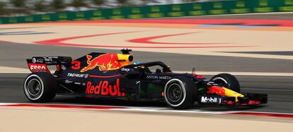 Ricciardo, durante los libres de Bahrein.