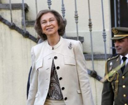 La Reina, a su llegada hoy a la Fundación de Ayuda contra la Drogadicción.