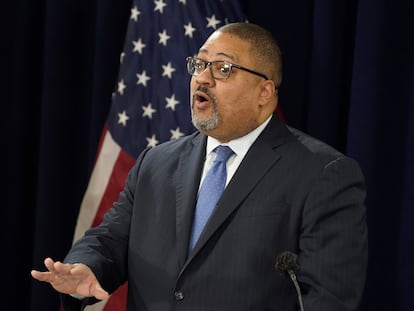 Manhattan District Attorney Alvin Bragg speaks at a press conference after the arraignment of former president Donald Trump in New York on April 4, 2023.