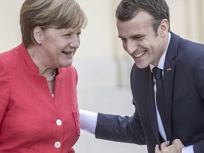 Macron es recibido por Merkel, en Berlín el pasado 19 de abril.