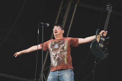 Steve Albini actuando con Shellac en junio de 2023 en Primavera Sound Madrid.