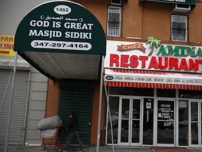 Fachada del restaurante africano de Nafissatou Diallo en el Bronx.  