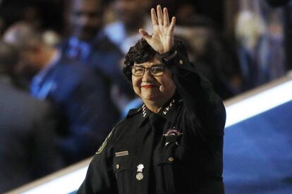 Lupe Valdez, 'sheriff' durante 12 años y hoy candidata a gobernadora del estado de Texas.