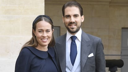 Nina Flohr y Felipe de Grecia en la boda de Jean-Christophe Napoleon Bonaparte y Olympia Arco-Zinneberg en París, en octubre de 2019.