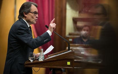 Artur Mas, candidato a la presidencia de la Generalitat, responde a Inés Arrimadas, líder de Ciudadanos en Cataluña.