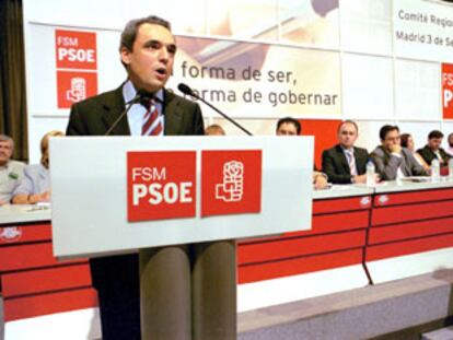 Rafael Simancas, durante su intervención, ayer, en la reunión del comité regional de la FSM.