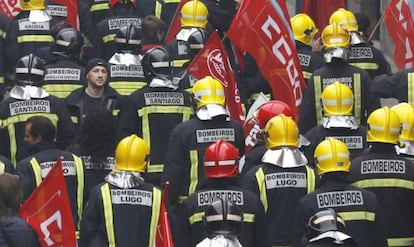 Protesta de bomberos privados en Santiago en 2009.