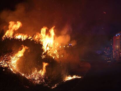 Incendio forestal en Cualedro, en Ourense.