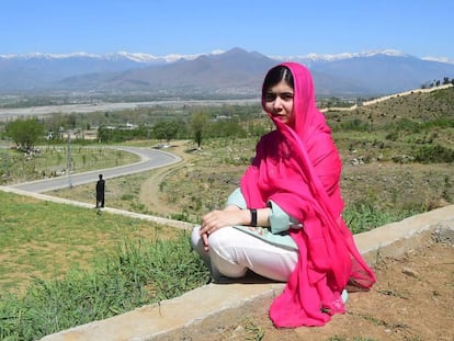 Malala Yousafzai es fotografiada en Swat (Pakistán), el sábado.