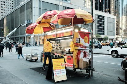 El famosísimo Halal Guys, con comida de oriente próximo, que se ha expandido por todo el país y el extranjero.