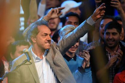 Daniel Scioli, en el acto de cierre de campa&ntilde;a, en Gonz&aacute;lez Cat&aacute;n, municipio bonaerense de La Matanza.