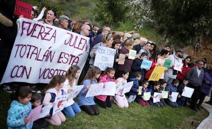 Moradores de Totalán (sul da Espanha) se reúnem nesta quarta-feira para expressar apoio aos familiares de Julen