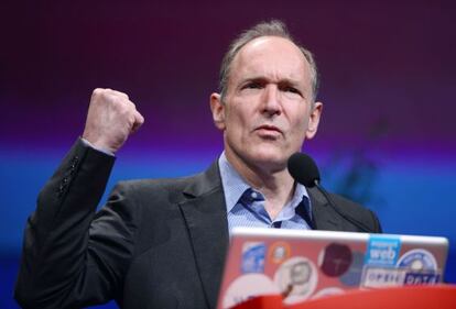 Tim Berners-Lee durante su intervenci&oacute;n en una conferencia en Lyon