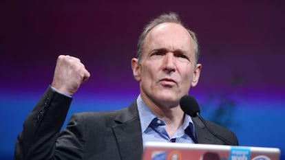Tim Berners-Lee durante su intervenci&oacute;n en una conferencia en Lyon