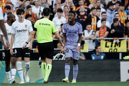 El jugador del Real Madrid Vinicius en el partido de LaLiga disputado el pasado domingo en Mestalla.