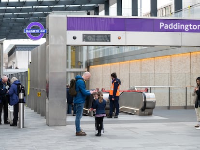 Entrada a la nueva estación de Paddington de la Elizabeth Line, en Londres