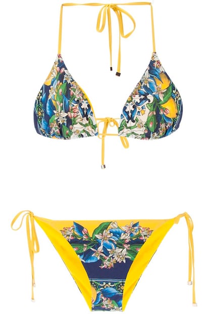 Bikini amarillo con print de flores en azul y verde, de Dolce & Gabbana (325 euros).