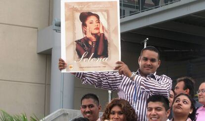 Fans de Selena, en un homenaje en Texas en 2005.