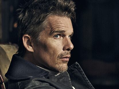 Ethan Hawke en Nueva York en 2016, fotografiado por Michael Schwartz con realización de Ángela Esteban Librero