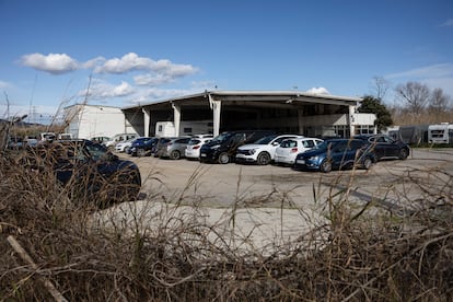 Recinto de una de las empresas situado a pocos quilmetros del aeropuerto, junto a la autova de Castelldefels. 

